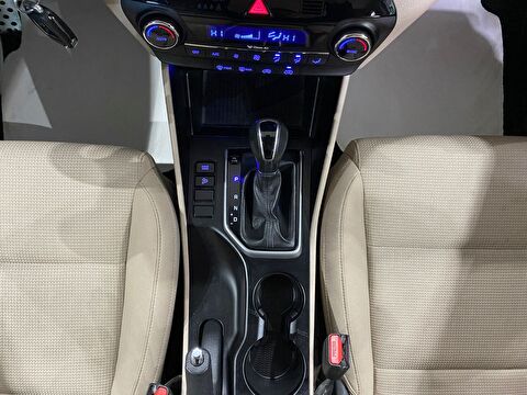2016 Benzin Otomatik Hyundai Tucson Beyaz Gürel Tasarım Aksesuar Otomotiv San. Tic. Ltd. Şti.