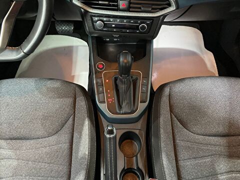 2024 Benzin Otomatik Seat Arona Kırmızı Gürel Tasarım Aksesuar Otomotiv San. Tic. Ltd. Şti.