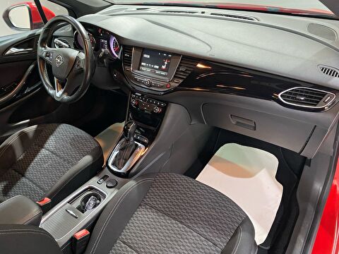 2017 Benzin Otomatik Opel Astra Kırmızı Gürel Tasarım Aksesuar Otomotiv San. Tic. Ltd. Şti.