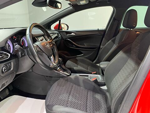 2017 Benzin Otomatik Opel Astra Kırmızı Gürel Tasarım Aksesuar Otomotiv San. Tic. Ltd. Şti.