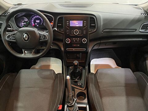 2018 Benzin Manuel Renault Megane Beyaz Gürel Tasarım Aksesuar Otomotiv San. Tic. Ltd. Şti.