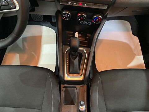 2025 Benzin Otomatik Renault Clio Gri Gürel Tasarım Aksesuar Otomotiv San. Tic. Ltd. Şti.