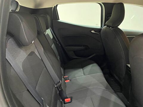 2025 Benzin Otomatik Renault Clio Gri Gürel Tasarım Aksesuar Otomotiv San. Tic. Ltd. Şti.