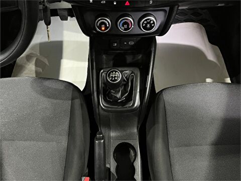 2022 Dizel Manuel Fiat Egea Beyaz Gürel Tasarım Aksesuar Otomotiv San. Tic. Ltd. Şti.