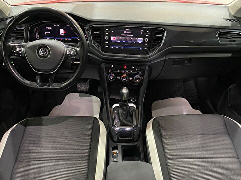 2020 Benzin Otomatik Volkswagen T-Roc Kırmızı Gürel Tasarım Aksesuar Otomotiv San. Tic. Ltd. Şti.