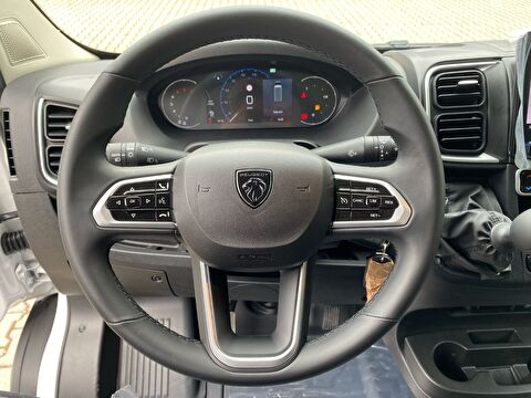 TaksitliOto.Net | 2.El Peugeot Boxer Panelvan 2.2 HDI 435 L4H3 | Manuel & Dizel | Beyaz | İzmir.2el 2025 Dizel Manuel Peugeot Boxer Beyaz Gürel Tasarım Aksesuar Otomotiv San. Tic. Ltd. Şti.