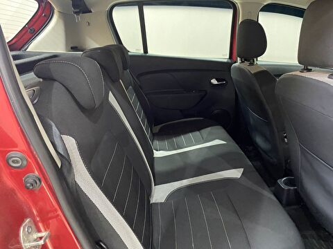 2017 Dizel Manuel Dacia Sandero Kırmızı Gürel Tasarım Aksesuar Otomotiv San. Tic. Ltd. Şti.