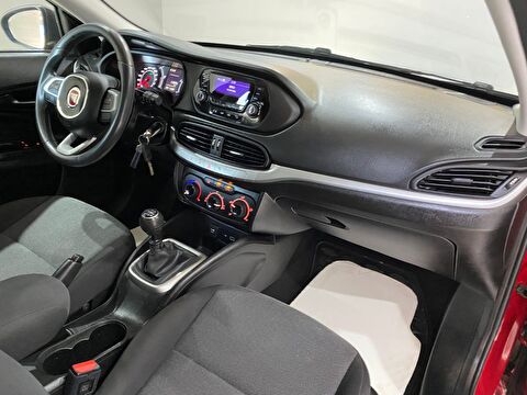 2020 Benzin Manuel Fiat Egea Kırmızı Gürel Tasarım Aksesuar Otomotiv San. Tic. Ltd. Şti.