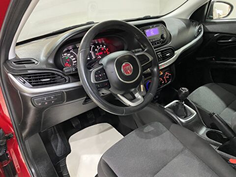 2020 Benzin Manuel Fiat Egea Kırmızı Gürel Tasarım Aksesuar Otomotiv San. Tic. Ltd. Şti.
