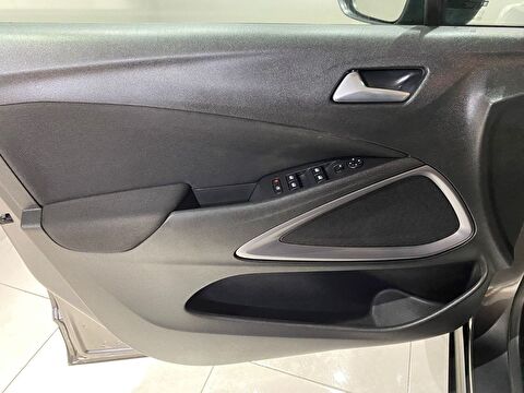 2022 Benzin Otomatik Opel Crossland Gri Gürel Tasarım Aksesuar Otomotiv San. Tic. Ltd. Şti.
