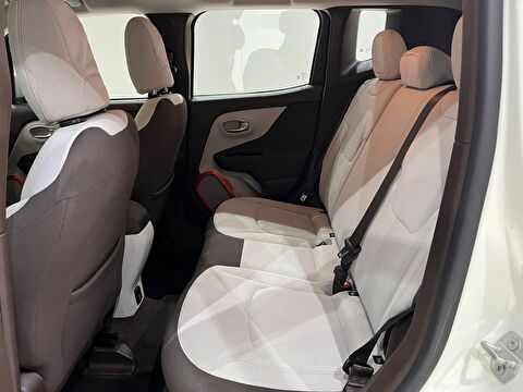 TaksitliOto.Net | 2.El Jeep Renegade SUV 1.6 L MultiJet 4x2 Longitude | Manuel & Dizel | Beyaz | İzmir.2el 2014 Dizel Manuel Jeep Renegade Beyaz Gürel Tasarım Aksesuar Otomotiv San. Tic. Ltd. Şti.