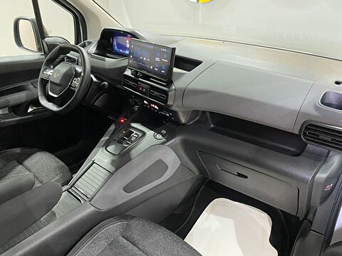 2025 Dizel Otomatik Peugeot Rifter Beyaz Gürel Tasarım Aksesuar Otomotiv San. Tic. Ltd. Şti.