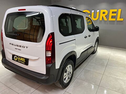 2025 Dizel Otomatik Peugeot Rifter Beyaz Gürel Tasarım Aksesuar Otomotiv San. Tic. Ltd. Şti.