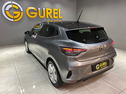 2024 Benzin Otomatik Renault Clio Gri Gürel Tasarım Aksesuar Otomotiv San. Tic. Ltd. Şti.