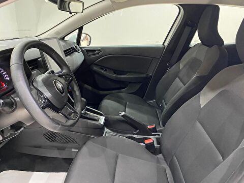 2022 Benzin Otomatik Renault Clio Beyaz Gürel Tasarım Aksesuar Otomotiv San. Tic. Ltd. Şti.