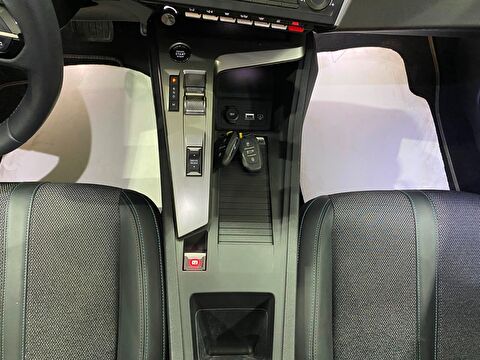 2024 Benzin Otomatik Peugeot 408 Mavi Gürel Tasarım Aksesuar Otomotiv San. Tic. Ltd. Şti.