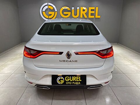 2023 Benzin Otomatik Renault Megane Beyaz Gürel Tasarım Aksesuar Otomotiv San. Tic. Ltd. Şti.