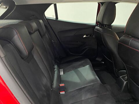 2021 Benzin Manuel Peugeot 2008 Kırmızı Gürel Tasarım Aksesuar Otomotiv San. Tic. Ltd. Şti.