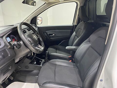 2023 Dizel Manuel Renault Express Van Beyaz Gürel Tasarım Aksesuar Otomotiv San. Tic. Ltd. Şti.
