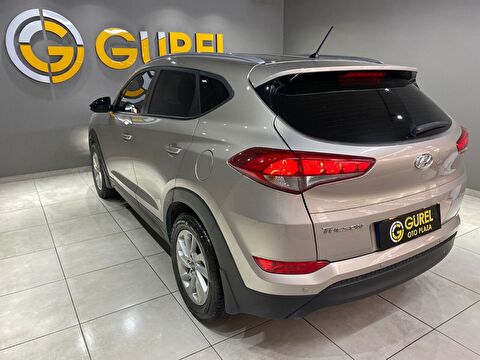 2016 Benzin Otomatik Hyundai Tucson Gri Gürel Tasarım Aksesuar Otomotiv San. Tic. Ltd. Şti.