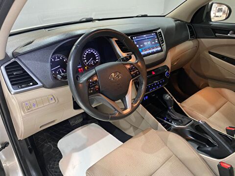 2016 Benzin Otomatik Hyundai Tucson Gri Gürel Tasarım Aksesuar Otomotiv San. Tic. Ltd. Şti.