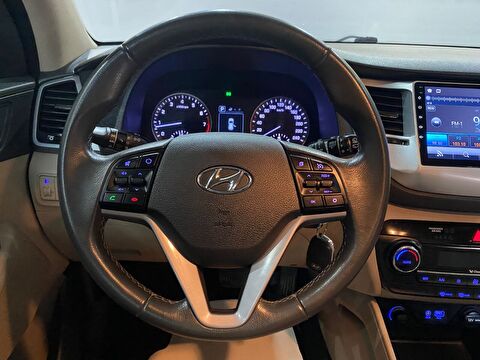 2016 Benzin Otomatik Hyundai Tucson Gri Gürel Tasarım Aksesuar Otomotiv San. Tic. Ltd. Şti.