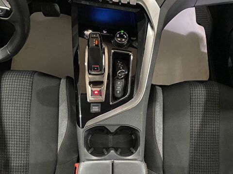 2020 Benzin Otomatik Peugeot 3008 Turuncu Gürel Tasarım Aksesuar Otomotiv San. Tic. Ltd. Şti.