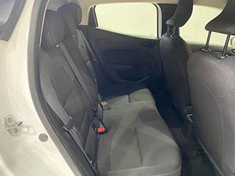 2022 Benzin Otomatik Renault Clio Beyaz Gürel Tasarım Aksesuar Otomotiv San. Tic. Ltd. Şti.