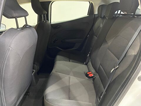2022 Benzin Otomatik Renault Clio Beyaz Gürel Tasarım Aksesuar Otomotiv San. Tic. Ltd. Şti.