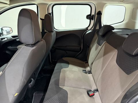 2021 Dizel Manuel Ford Tourneo Courier Beyaz Gürel Tasarım Aksesuar Otomotiv San. Tic. Ltd. Şti.