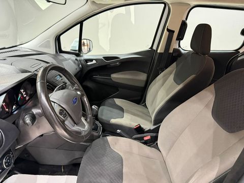 2021 Dizel Manuel Ford Tourneo Courier Beyaz Gürel Tasarım Aksesuar Otomotiv San. Tic. Ltd. Şti.
