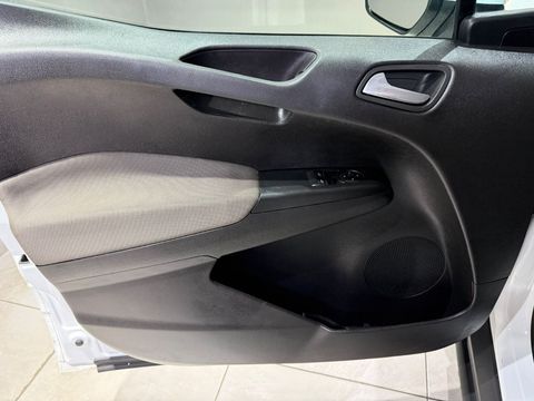 2021 Dizel Manuel Ford Tourneo Courier Beyaz Gürel Tasarım Aksesuar Otomotiv San. Tic. Ltd. Şti.