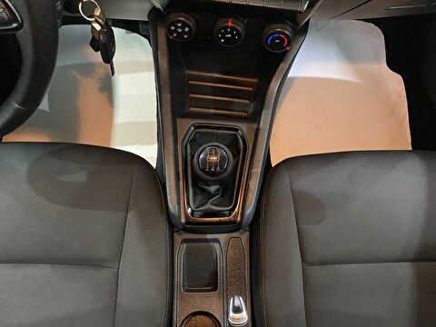 2022 Benzin Manuel Renault Clio Beyaz Gürel Tasarım Aksesuar Otomotiv San. Tic. Ltd. Şti.