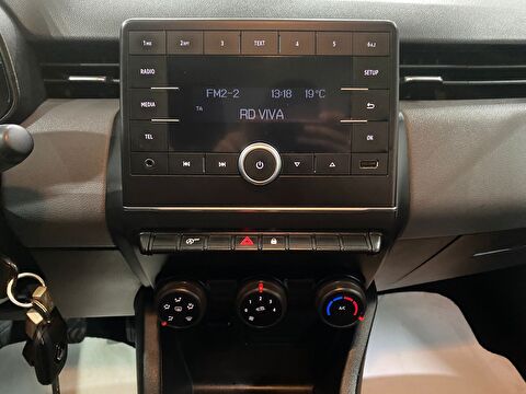 2022 Benzin Manuel Renault Clio Beyaz Gürel Tasarım Aksesuar Otomotiv San. Tic. Ltd. Şti.