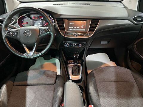 2022 Benzin Otomatik Opel Crossland Kırmızı Gürel Tasarım Aksesuar Otomotiv San. Tic. Ltd. Şti.