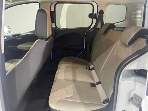2023 Benzin Manuel Ford Tourneo Courier Beyaz Gürel Tasarım Aksesuar Otomotiv San. Tic. Ltd. Şti.