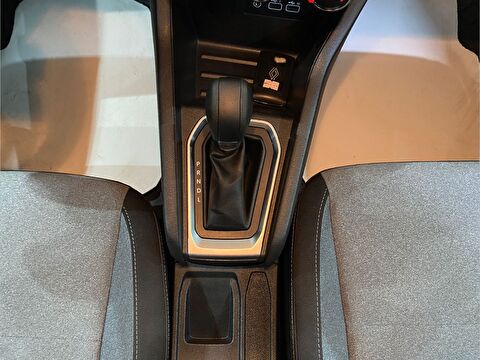 2024 Benzin Otomatik Renault Clio Gri Gürel Tasarım Aksesuar Otomotiv San. Tic. Ltd. Şti.