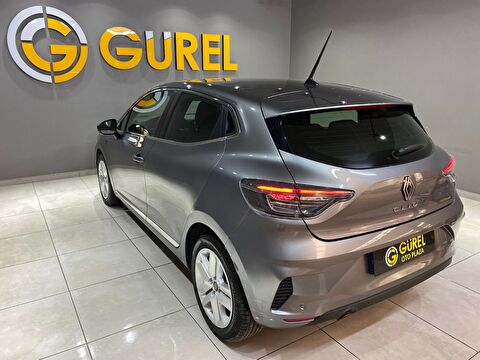 2024 Benzin Otomatik Renault Clio Gri Gürel Tasarım Aksesuar Otomotiv San. Tic. Ltd. Şti.