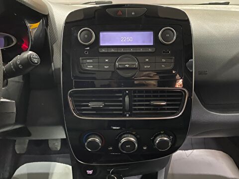 2019 Benzin Manuel Renault Clio Kırmızı Gürel Tasarım Aksesuar Otomotiv San. Tic. Ltd. Şti.