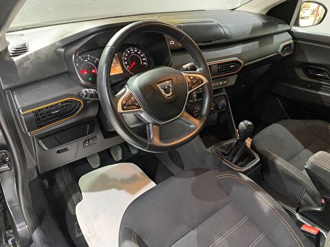 2022 Benzin Manuel Dacia Sandero Gri Gürel Tasarım Aksesuar Otomotiv San. Tic. Ltd. Şti.