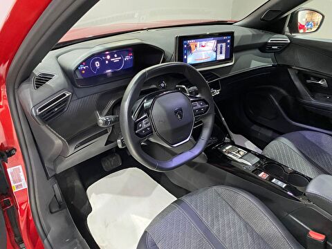 2024 Benzin Otomatik Peugeot 2008 Kırmızı Gürel Tasarım Aksesuar Otomotiv San. Tic. Ltd. Şti.