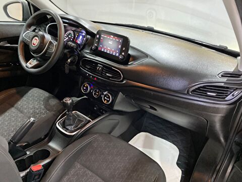 2023 Benzin Manuel Fiat Egea Gri Gürel Tasarım Aksesuar Otomotiv San. Tic. Ltd. Şti.