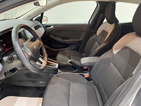 2025 Benzin Otomatik Renault Clio Beyaz Gürel Tasarım Aksesuar Otomotiv San. Tic. Ltd. Şti.