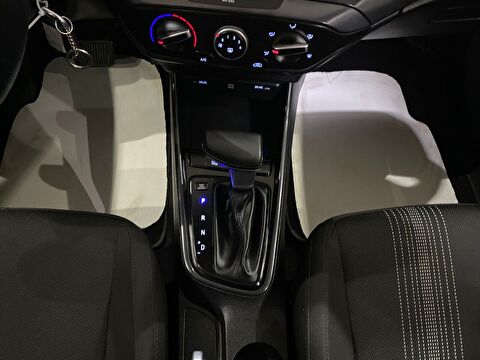 2020 Benzin Otomatik Hyundai i20 Kırmızı Gürel Tasarım Aksesuar Otomotiv San. Tic. Ltd. Şti.