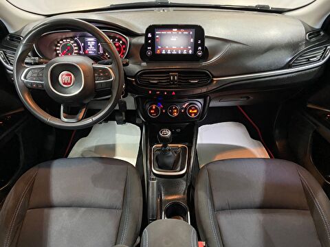 2018 Benzin Manuel Fiat Egea Siyah Gürel Tasarım Aksesuar Otomotiv San. Tic. Ltd. Şti.