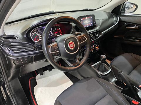 2018 Benzin Manuel Fiat Egea Siyah Gürel Tasarım Aksesuar Otomotiv San. Tic. Ltd. Şti.