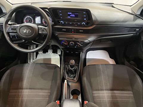 TaksitliOto.Net | 2.El Hyundai Bayon SUV 1.4 MPI Jump | Manuel & Benzin | Beyaz | İzmir.2el 2022 Benzin Manuel Hyundai Bayon Beyaz Gürel Tasarım Aksesuar Otomotiv San. Tic. Ltd. Şti.
