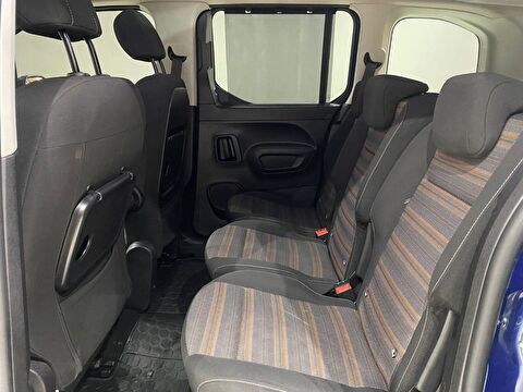 2022 Dizel Otomatik Opel Combo Lacivert Gürel Tasarım Aksesuar Otomotiv San. Tic. Ltd. Şti.