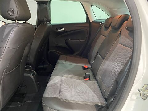 2023 Benzin Otomatik Opel Crossland Beyaz Gürel Tasarım Aksesuar Otomotiv San. Tic. Ltd. Şti.