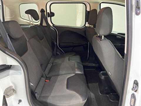 2022 Dizel Manuel Ford Tourneo Courier Beyaz Gürel Tasarım Aksesuar Otomotiv San. Tic. Ltd. Şti.